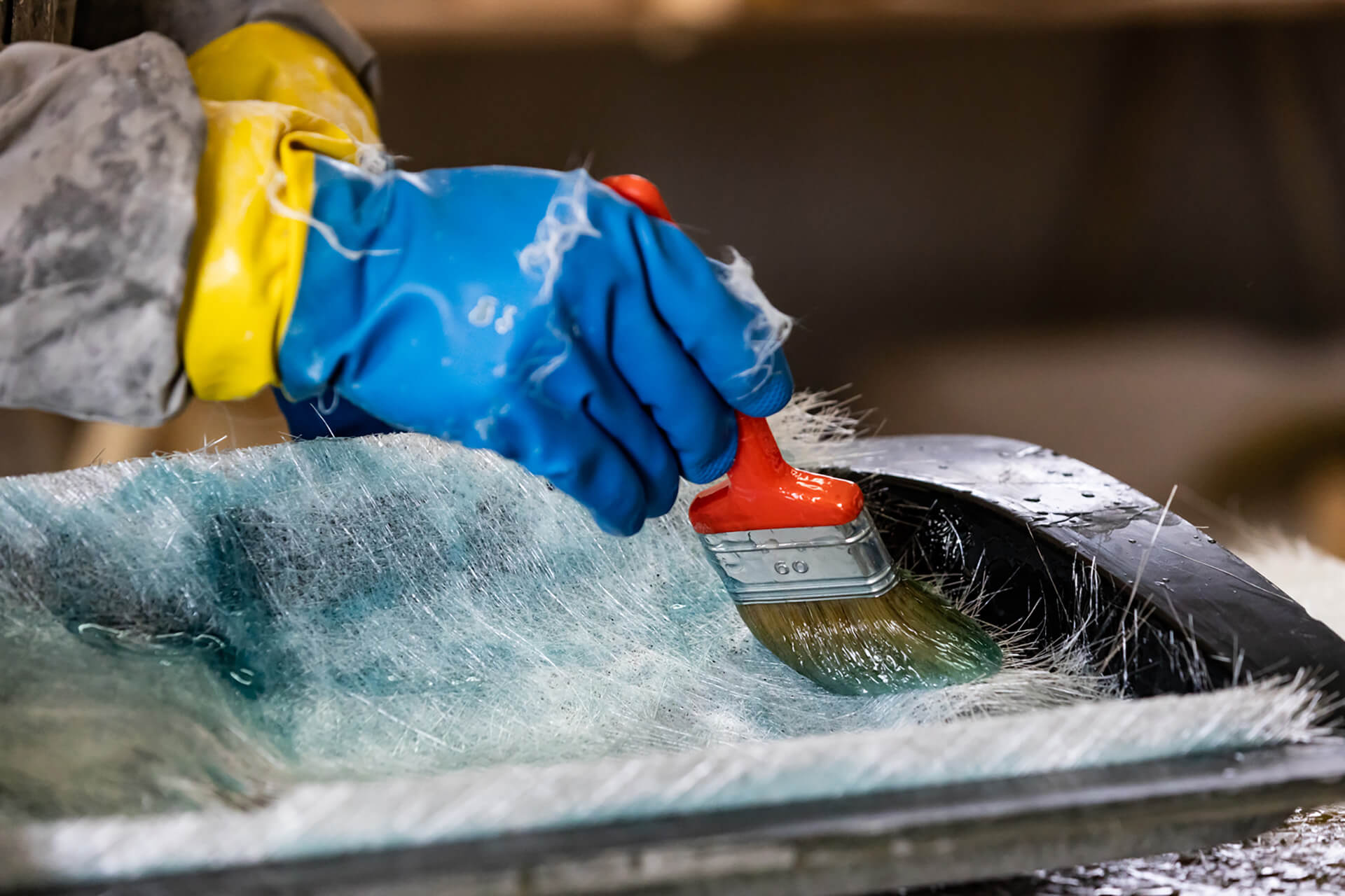 tappezzeria nautica d'amico fase stampaggio vetroresine