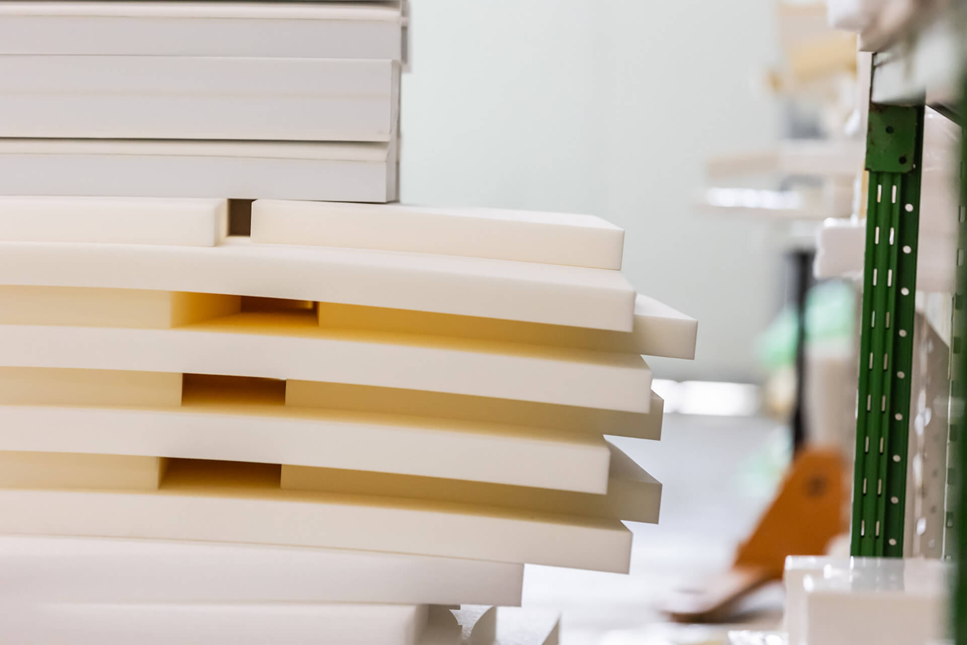 tappezzeria nautica d'amico fase taglio imbottiture